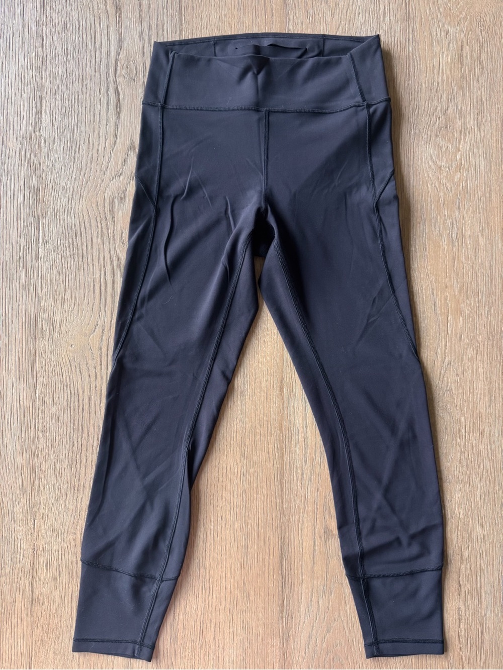 Lululemon Women’s In Movement 7/8 Tight Leggings 25” - Picture 4 of 10